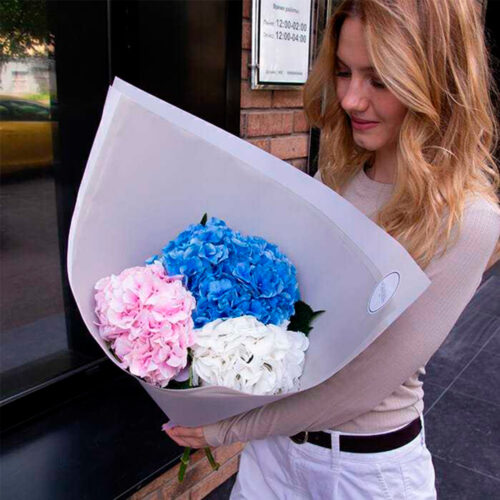 Где найти цветы на дом в Москве: секреты бюджета и флористического вдохновения